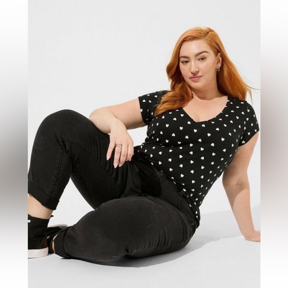 Heart T-shirt - Picture 3 of 7